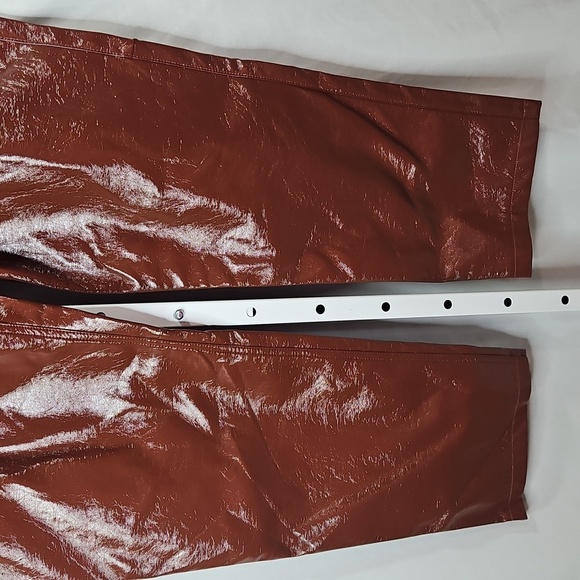 Abercrombie & Fitch Brown Vegan Leather 90's Straight High Rise Pants Size 35/20 - Picture 4 of 8